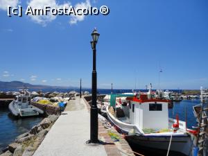 [P51] Le Grand Blue, portul din Molyvos.  » foto by maryka
 - 
<span class="allrVoted glyphicon glyphicon-heart hidden" id="av1003826"></span>
<a class="m-l-10 hidden" id="sv1003826" onclick="voting_Foto_DelVot(,1003826,24213)" role="button">șterge vot <span class="glyphicon glyphicon-remove"></span></a>
<a id="v91003826" class=" c-red"  onclick="voting_Foto_SetVot(1003826)" role="button"><span class="glyphicon glyphicon-heart-empty"></span> <b>LIKE</b> = Votează poza</a> <img class="hidden"  id="f1003826W9" src="/imagini/loader.gif" border="0" /><span class="AjErrMes hidden" id="e1003826ErM"></span>