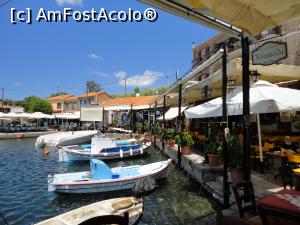 [P06] Molyvos, vedere spre terasele de pe malul mării, a doua pe dreapta, este Le Grand Blue.  » foto by maryka
 - 
<span class="allrVoted glyphicon glyphicon-heart hidden" id="av1003781"></span>
<a class="m-l-10 hidden" id="sv1003781" onclick="voting_Foto_DelVot(,1003781,24213)" role="button">șterge vot <span class="glyphicon glyphicon-remove"></span></a>
<a id="v91003781" class=" c-red"  onclick="voting_Foto_SetVot(1003781)" role="button"><span class="glyphicon glyphicon-heart-empty"></span> <b>LIKE</b> = Votează poza</a> <img class="hidden"  id="f1003781W9" src="/imagini/loader.gif" border="0" /><span class="AjErrMes hidden" id="e1003781ErM"></span>