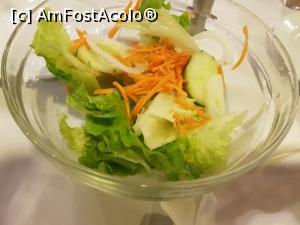 [P26] O Lagar Restaurante - salată » foto by nicole33
 - 
<span class="allrVoted glyphicon glyphicon-heart hidden" id="av1314268"></span>
<a class="m-l-10 hidden" id="sv1314268" onclick="voting_Foto_DelVot(,1314268,24227)" role="button">șterge vot <span class="glyphicon glyphicon-remove"></span></a>
<a id="v91314268" class=" c-red"  onclick="voting_Foto_SetVot(1314268)" role="button"><span class="glyphicon glyphicon-heart-empty"></span> <b>LIKE</b> = Votează poza</a> <img class="hidden"  id="f1314268W9" src="/imagini/loader.gif" border="0" /><span class="AjErrMes hidden" id="e1314268ErM"></span>