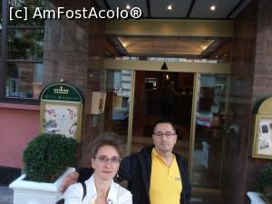 [P01] Intrare hotel » foto by diana2015
 - 
<span class="allrVoted glyphicon glyphicon-heart hidden" id="av1004342"></span>
<a class="m-l-10 hidden" id="sv1004342" onclick="voting_Foto_DelVot(,1004342,24241)" role="button">șterge vot <span class="glyphicon glyphicon-remove"></span></a>
<a id="v91004342" class=" c-red"  onclick="voting_Foto_SetVot(1004342)" role="button"><span class="glyphicon glyphicon-heart-empty"></span> <b>LIKE</b> = Votează poza</a> <img class="hidden"  id="f1004342W9" src="/imagini/loader.gif" border="0" /><span class="AjErrMes hidden" id="e1004342ErM"></span>