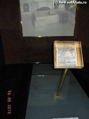 [P17] Bucureşti - Mausoleu Eroilor. Cripta simbolică a eroilor bulgari.  » foto by iulianic
 - 
<span class="allrVoted glyphicon glyphicon-heart hidden" id="av617831"></span>
<a class="m-l-10 hidden" id="sv617831" onclick="voting_Foto_DelVot(,617831,24257)" role="button">șterge vot <span class="glyphicon glyphicon-remove"></span></a>
<a id="v9617831" class=" c-red"  onclick="voting_Foto_SetVot(617831)" role="button"><span class="glyphicon glyphicon-heart-empty"></span> <b>LIKE</b> = Votează poza</a> <img class="hidden"  id="f617831W9" src="/imagini/loader.gif" border="0" /><span class="AjErrMes hidden" id="e617831ErM"></span>