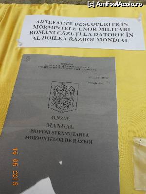 [P34] Bucureşti - Castelul Ţepeş. Alături de artefacte, Manual privind strămutarea mormintelor de război.  » foto by iulianic
 - 
<span class="allrVoted glyphicon glyphicon-heart hidden" id="av617848"></span>
<a class="m-l-10 hidden" id="sv617848" onclick="voting_Foto_DelVot(,617848,24257)" role="button">șterge vot <span class="glyphicon glyphicon-remove"></span></a>
<a id="v9617848" class=" c-red"  onclick="voting_Foto_SetVot(617848)" role="button"><span class="glyphicon glyphicon-heart-empty"></span> <b>LIKE</b> = Votează poza</a> <img class="hidden"  id="f617848W9" src="/imagini/loader.gif" border="0" /><span class="AjErrMes hidden" id="e617848ErM"></span>