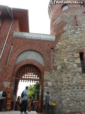 [P36] Bucureşti - Castelul Ţepeş.  » foto by iulianic
 - 
<span class="allrVoted glyphicon glyphicon-heart hidden" id="av617850"></span>
<a class="m-l-10 hidden" id="sv617850" onclick="voting_Foto_DelVot(,617850,24257)" role="button">șterge vot <span class="glyphicon glyphicon-remove"></span></a>
<a id="v9617850" class=" c-red"  onclick="voting_Foto_SetVot(617850)" role="button"><span class="glyphicon glyphicon-heart-empty"></span> <b>LIKE</b> = Votează poza</a> <img class="hidden"  id="f617850W9" src="/imagini/loader.gif" border="0" /><span class="AjErrMes hidden" id="e617850ErM"></span>