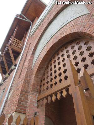 [P05] Hersa și balconul rustic.  » foto by tata123 🔱
 - 
<span class="allrVoted glyphicon glyphicon-heart hidden" id="av618657"></span>
<a class="m-l-10 hidden" id="sv618657" onclick="voting_Foto_DelVot(,618657,24257)" role="button">șterge vot <span class="glyphicon glyphicon-remove"></span></a>
<a id="v9618657" class=" c-red"  onclick="voting_Foto_SetVot(618657)" role="button"><span class="glyphicon glyphicon-heart-empty"></span> <b>LIKE</b> = Votează poza</a> <img class="hidden"  id="f618657W9" src="/imagini/loader.gif" border="0" /><span class="AjErrMes hidden" id="e618657ErM"></span>