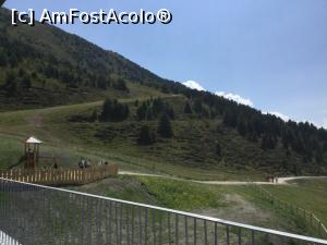 [P39] Un loc de joaca pentru copii, dar si carari de munte » foto by mishu
 - 
<span class="allrVoted glyphicon glyphicon-heart hidden" id="av1005552"></span>
<a class="m-l-10 hidden" id="sv1005552" onclick="voting_Foto_DelVot(,1005552,24263)" role="button">șterge vot <span class="glyphicon glyphicon-remove"></span></a>
<a id="v91005552" class=" c-red"  onclick="voting_Foto_SetVot(1005552)" role="button"><span class="glyphicon glyphicon-heart-empty"></span> <b>LIKE</b> = Votează poza</a> <img class="hidden"  id="f1005552W9" src="/imagini/loader.gif" border="0" /><span class="AjErrMes hidden" id="e1005552ErM"></span>