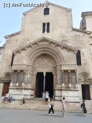 [P01] Biserica St Trophime, protectorul orasului Arles, stil romanic la exterior.  » foto by Radix7
 - 
<span class="allrVoted glyphicon glyphicon-heart hidden" id="av1006916"></span>
<a class="m-l-10 hidden" id="sv1006916" onclick="voting_Foto_DelVot(,1006916,24282)" role="button">șterge vot <span class="glyphicon glyphicon-remove"></span></a>
<a id="v91006916" class=" c-red"  onclick="voting_Foto_SetVot(1006916)" role="button"><span class="glyphicon glyphicon-heart-empty"></span> <b>LIKE</b> = Votează poza</a> <img class="hidden"  id="f1006916W9" src="/imagini/loader.gif" border="0" /><span class="AjErrMes hidden" id="e1006916ErM"></span>