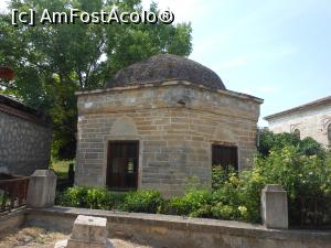 [P07] Babadag - Geamia Gazî Ali Pașa. Mausoleul. » foto by iulianic
 - 
<span class="allrVoted glyphicon glyphicon-heart hidden" id="av1379664"></span>
<a class="m-l-10 hidden" id="sv1379664" onclick="voting_Foto_DelVot(,1379664,24302)" role="button">șterge vot <span class="glyphicon glyphicon-remove"></span></a>
<a id="v91379664" class=" c-red"  onclick="voting_Foto_SetVot(1379664)" role="button"><span class="glyphicon glyphicon-heart-empty"></span> <b>LIKE</b> = Votează poza</a> <img class="hidden"  id="f1379664W9" src="/imagini/loader.gif" border="0" /><span class="AjErrMes hidden" id="e1379664ErM"></span>