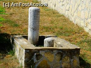 [P11] Monument funerar în curtea mormântului din Sari Saltuk Baba (Babadag).  » foto by tata123 🔱
 - 
<span class="allrVoted glyphicon glyphicon-heart hidden" id="av1012759"></span>
<a class="m-l-10 hidden" id="sv1012759" onclick="voting_Foto_DelVot(,1012759,24302)" role="button">șterge vot <span class="glyphicon glyphicon-remove"></span></a>
<a id="v91012759" class=" c-red"  onclick="voting_Foto_SetVot(1012759)" role="button"><span class="glyphicon glyphicon-heart-empty"></span> <b>LIKE</b> = Votează poza</a> <img class="hidden"  id="f1012759W9" src="/imagini/loader.gif" border="0" /><span class="AjErrMes hidden" id="e1012759ErM"></span>