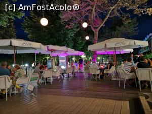 [P35] Restaurant Mera Brise; pe terasă, seara » foto by crismis
 - 
<span class="allrVoted glyphicon glyphicon-heart hidden" id="av1139275"></span>
<a class="m-l-10 hidden" id="sv1139275" onclick="voting_Foto_DelVot(,1139275,24327)" role="button">șterge vot <span class="glyphicon glyphicon-remove"></span></a>
<a id="v91139275" class=" c-red"  onclick="voting_Foto_SetVot(1139275)" role="button"><span class="glyphicon glyphicon-heart-empty"></span> <b>LIKE</b> = Votează poza</a> <img class="hidden"  id="f1139275W9" src="/imagini/loader.gif" border="0" /><span class="AjErrMes hidden" id="e1139275ErM"></span>