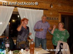 [P27] Spectacol karaoke » foto by Alina53
 - 
<span class="allrVoted glyphicon glyphicon-heart hidden" id="av1030603"></span>
<a class="m-l-10 hidden" id="sv1030603" onclick="voting_Foto_DelVot(,1030603,24333)" role="button">șterge vot <span class="glyphicon glyphicon-remove"></span></a>
<a id="v91030603" class=" c-red"  onclick="voting_Foto_SetVot(1030603)" role="button"><span class="glyphicon glyphicon-heart-empty"></span> <b>LIKE</b> = Votează poza</a> <img class="hidden"  id="f1030603W9" src="/imagini/loader.gif" border="0" /><span class="AjErrMes hidden" id="e1030603ErM"></span>