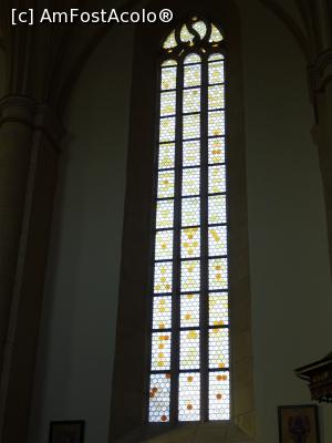 [P18] Fereastră imensă - Biserica Reformată Centrală, Cluj.  » foto by tata123 🔱
 - 
<span class="allrVoted glyphicon glyphicon-heart hidden" id="av1040350"></span>
<a class="m-l-10 hidden" id="sv1040350" onclick="voting_Foto_DelVot(,1040350,24360)" role="button">șterge vot <span class="glyphicon glyphicon-remove"></span></a>
<a id="v91040350" class=" c-red"  onclick="voting_Foto_SetVot(1040350)" role="button"><span class="glyphicon glyphicon-heart-empty"></span> <b>LIKE</b> = Votează poza</a> <img class="hidden"  id="f1040350W9" src="/imagini/loader.gif" border="0" /><span class="AjErrMes hidden" id="e1040350ErM"></span>