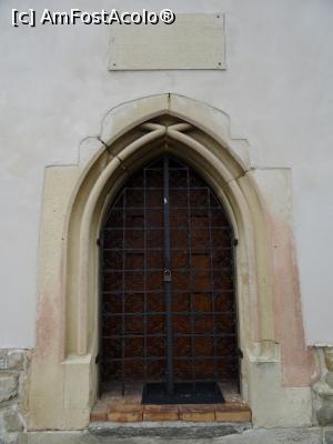 [P11] Portal vestic de acces - Biserica „Sf. Cuvioasa Paraschiva” - Feleacu, Cluj.  » foto by tata123 🔱
 - 
<span class="allrVoted glyphicon glyphicon-heart hidden" id="av1041928"></span>
<a class="m-l-10 hidden" id="sv1041928" onclick="voting_Foto_DelVot(,1041928,24360)" role="button">șterge vot <span class="glyphicon glyphicon-remove"></span></a>
<a id="v91041928" class=" c-red"  onclick="voting_Foto_SetVot(1041928)" role="button"><span class="glyphicon glyphicon-heart-empty"></span> <b>LIKE</b> = Votează poza</a> <img class="hidden"  id="f1041928W9" src="/imagini/loader.gif" border="0" /><span class="AjErrMes hidden" id="e1041928ErM"></span>