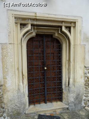[P09] Portal sudic - Biserica „Sf. Cuvioasa Paraschiva” - Feleacu, Cluj.  » foto by tata123 🔱
 - 
<span class="allrVoted glyphicon glyphicon-heart hidden" id="av1041926"></span>
<a class="m-l-10 hidden" id="sv1041926" onclick="voting_Foto_DelVot(,1041926,24360)" role="button">șterge vot <span class="glyphicon glyphicon-remove"></span></a>
<a id="v91041926" class=" c-red"  onclick="voting_Foto_SetVot(1041926)" role="button"><span class="glyphicon glyphicon-heart-empty"></span> <b>LIKE</b> = Votează poza</a> <img class="hidden"  id="f1041926W9" src="/imagini/loader.gif" border="0" /><span class="AjErrMes hidden" id="e1041926ErM"></span>
