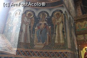 [P13] Mănăstirea Teodoreni, Biserica, Pictura Maica Domnului cu Pruncul și Sf. Gavril și Sf. Mihail » foto by mprofeanu
 - 
<span class="allrVoted glyphicon glyphicon-heart hidden" id="av1314147"></span>
<a class="m-l-10 hidden" id="sv1314147" onclick="voting_Foto_DelVot(,1314147,24390)" role="button">șterge vot <span class="glyphicon glyphicon-remove"></span></a>
<a id="v91314147" class=" c-red"  onclick="voting_Foto_SetVot(1314147)" role="button"><span class="glyphicon glyphicon-heart-empty"></span> <b>LIKE</b> = Votează poza</a> <img class="hidden"  id="f1314147W9" src="/imagini/loader.gif" border="0" /><span class="AjErrMes hidden" id="e1314147ErM"></span>