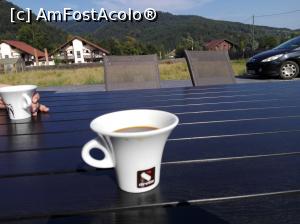[P09] cafeluta de dimineata servita pe terasa pensiunii » foto by MICAGEO
 - 
<span class="allrVoted glyphicon glyphicon-heart hidden" id="av1015693"></span>
<a class="m-l-10 hidden" id="sv1015693" onclick="voting_Foto_DelVot(,1015693,24401)" role="button">șterge vot <span class="glyphicon glyphicon-remove"></span></a>
<a id="v91015693" class=" c-red"  onclick="voting_Foto_SetVot(1015693)" role="button"><span class="glyphicon glyphicon-heart-empty"></span> <b>LIKE</b> = Votează poza</a> <img class="hidden"  id="f1015693W9" src="/imagini/loader.gif" border="0" /><span class="AjErrMes hidden" id="e1015693ErM"></span>