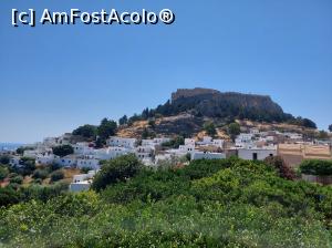 [P06] Lindos, satul și Acropola, văzute din piațeta centrală. » foto by maryka
 - 
<span class="allrVoted glyphicon glyphicon-heart hidden" id="av1315799"></span>
<a class="m-l-10 hidden" id="sv1315799" onclick="voting_Foto_DelVot(,1315799,24422)" role="button">șterge vot <span class="glyphicon glyphicon-remove"></span></a>
<a id="v91315799" class=" c-red"  onclick="voting_Foto_SetVot(1315799)" role="button"><span class="glyphicon glyphicon-heart-empty"></span> <b>LIKE</b> = Votează poza</a> <img class="hidden"  id="f1315799W9" src="/imagini/loader.gif" border="0" /><span class="AjErrMes hidden" id="e1315799ErM"></span>