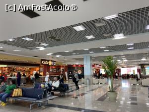 [P38] Cu avionul spre Hurghada – prin aeroport » foto by nicole33
 - 
<span class="allrVoted glyphicon glyphicon-heart hidden" id="av1411196"></span>
<a class="m-l-10 hidden" id="sv1411196" onclick="voting_Foto_DelVot(,1411196,24446)" role="button">șterge vot <span class="glyphicon glyphicon-remove"></span></a>
<a id="v91411196" class=" c-red"  onclick="voting_Foto_SetVot(1411196)" role="button"><span class="glyphicon glyphicon-heart-empty"></span> <b>LIKE</b> = Votează poza</a> <img class="hidden"  id="f1411196W9" src="/imagini/loader.gif" border="0" /><span class="AjErrMes hidden" id="e1411196ErM"></span>