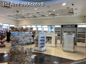 [P39] Cu avionul spre Hurghada – prin aeroport » foto by nicole33
 - 
<span class="allrVoted glyphicon glyphicon-heart hidden" id="av1411197"></span>
<a class="m-l-10 hidden" id="sv1411197" onclick="voting_Foto_DelVot(,1411197,24446)" role="button">șterge vot <span class="glyphicon glyphicon-remove"></span></a>
<a id="v91411197" class=" c-red"  onclick="voting_Foto_SetVot(1411197)" role="button"><span class="glyphicon glyphicon-heart-empty"></span> <b>LIKE</b> = Votează poza</a> <img class="hidden"  id="f1411197W9" src="/imagini/loader.gif" border="0" /><span class="AjErrMes hidden" id="e1411197ErM"></span>