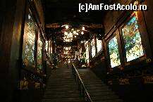 [P05] Intunericul din Turnul Japonez era esential pentru punerea in valoare cu ajutorul luminii a exponatelor. Vedere la deal » foto by MCM
 - 
<span class="allrVoted glyphicon glyphicon-heart hidden" id="av307447"></span>
<a class="m-l-10 hidden" id="sv307447" onclick="voting_Foto_DelVot(,307447,24451)" role="button">șterge vot <span class="glyphicon glyphicon-remove"></span></a>
<a id="v9307447" class=" c-red"  onclick="voting_Foto_SetVot(307447)" role="button"><span class="glyphicon glyphicon-heart-empty"></span> <b>LIKE</b> = Votează poza</a> <img class="hidden"  id="f307447W9" src="/imagini/loader.gif" border="0" /><span class="AjErrMes hidden" id="e307447ErM"></span>
