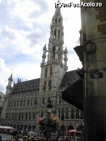 [P01] L'Hôtel de Ville. Fotografie făcută de la intrarea dinspre Rue au Beurre în Grand Place. » foto by Costi
 - 
<span class="allrVoted glyphicon glyphicon-heart hidden" id="av25294"></span>
<a class="m-l-10 hidden" id="sv25294" onclick="voting_Foto_DelVot(,25294,24454)" role="button">șterge vot <span class="glyphicon glyphicon-remove"></span></a>
<a id="v925294" class=" c-red"  onclick="voting_Foto_SetVot(25294)" role="button"><span class="glyphicon glyphicon-heart-empty"></span> <b>LIKE</b> = Votează poza</a> <img class="hidden"  id="f25294W9" src="/imagini/loader.gif" border="0" /><span class="AjErrMes hidden" id="e25294ErM"></span>