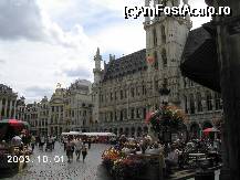 [P02] Grand-Place este încărcată de istorie, dar şi de viaţă » foto by Costi
 - 
<span class="allrVoted glyphicon glyphicon-heart hidden" id="av25295"></span>
<a class="m-l-10 hidden" id="sv25295" onclick="voting_Foto_DelVot(,25295,24454)" role="button">șterge vot <span class="glyphicon glyphicon-remove"></span></a>
<a id="v925295" class=" c-red"  onclick="voting_Foto_SetVot(25295)" role="button"><span class="glyphicon glyphicon-heart-empty"></span> <b>LIKE</b> = Votează poza</a> <img class="hidden"  id="f25295W9" src="/imagini/loader.gif" border="0" /><span class="AjErrMes hidden" id="e25295ErM"></span>