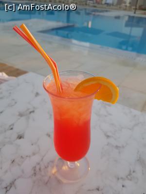 [P07] Un cocktail pregatit de Vasili, la piscina » foto by Sorin544
 - 
<span class="allrVoted glyphicon glyphicon-heart hidden" id="av1020289"></span>
<a class="m-l-10 hidden" id="sv1020289" onclick="voting_Foto_DelVot(,1020289,24459)" role="button">șterge vot <span class="glyphicon glyphicon-remove"></span></a>
<a id="v91020289" class=" c-red"  onclick="voting_Foto_SetVot(1020289)" role="button"><span class="glyphicon glyphicon-heart-empty"></span> <b>LIKE</b> = Votează poza</a> <img class="hidden"  id="f1020289W9" src="/imagini/loader.gif" border="0" /><span class="AjErrMes hidden" id="e1020289ErM"></span>