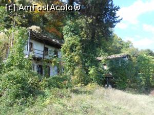 [P15] Mănăstirea Preobrajenski - Popas de suflet lângă Veliko Târnovo. Chilii părăsite.  » foto by iulianic
 - 
<span class="allrVoted glyphicon glyphicon-heart hidden" id="av1021344"></span>
<a class="m-l-10 hidden" id="sv1021344" onclick="voting_Foto_DelVot(,1021344,24473)" role="button">șterge vot <span class="glyphicon glyphicon-remove"></span></a>
<a id="v91021344" class=" c-red"  onclick="voting_Foto_SetVot(1021344)" role="button"><span class="glyphicon glyphicon-heart-empty"></span> <b>LIKE</b> = Votează poza</a> <img class="hidden"  id="f1021344W9" src="/imagini/loader.gif" border="0" /><span class="AjErrMes hidden" id="e1021344ErM"></span>