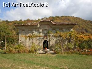 [P04] Mănăstirea Kilifarevo - Biserica. Fațada vestică.  » foto by iulianic
 - 
<span class="allrVoted glyphicon glyphicon-heart hidden" id="av1025086"></span>
<a class="m-l-10 hidden" id="sv1025086" onclick="voting_Foto_DelVot(,1025086,24473)" role="button">șterge vot <span class="glyphicon glyphicon-remove"></span></a>
<a id="v91025086" class=" c-red"  onclick="voting_Foto_SetVot(1025086)" role="button"><span class="glyphicon glyphicon-heart-empty"></span> <b>LIKE</b> = Votează poza</a> <img class="hidden"  id="f1025086W9" src="/imagini/loader.gif" border="0" /><span class="AjErrMes hidden" id="e1025086ErM"></span>