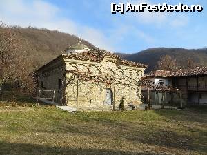 [P27] Biserica Manastirii Kilifarevo » foto by valyionsc
 - 
<span class="allrVoted glyphicon glyphicon-heart hidden" id="av496455"></span>
<a class="m-l-10 hidden" id="sv496455" onclick="voting_Foto_DelVot(,496455,24473)" role="button">șterge vot <span class="glyphicon glyphicon-remove"></span></a>
<a id="v9496455" class=" c-red"  onclick="voting_Foto_SetVot(496455)" role="button"><span class="glyphicon glyphicon-heart-empty"></span> <b>LIKE</b> = Votează poza</a> <img class="hidden"  id="f496455W9" src="/imagini/loader.gif" border="0" /><span class="AjErrMes hidden" id="e496455ErM"></span>