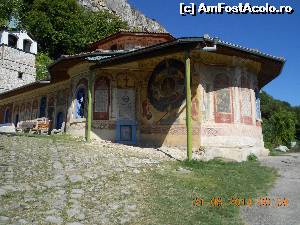 [P04] biserica manastirii » foto by adrianbogdan
 - 
<span class="allrVoted glyphicon glyphicon-heart hidden" id="av583475"></span>
<a class="m-l-10 hidden" id="sv583475" onclick="voting_Foto_DelVot(,583475,24473)" role="button">șterge vot <span class="glyphicon glyphicon-remove"></span></a>
<a id="v9583475" class=" c-red"  onclick="voting_Foto_SetVot(583475)" role="button"><span class="glyphicon glyphicon-heart-empty"></span> <b>LIKE</b> = Votează poza</a> <img class="hidden"  id="f583475W9" src="/imagini/loader.gif" border="0" /><span class="AjErrMes hidden" id="e583475ErM"></span>