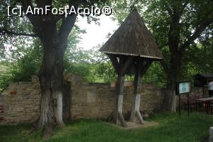 [P13] Mănăstirea Hagigadar, Clopotniţa simplă ridicată între doi arbori » foto by mprofeanu
 - 
<span class="allrVoted glyphicon glyphicon-heart hidden" id="av1312297"></span>
<a class="m-l-10 hidden" id="sv1312297" onclick="voting_Foto_DelVot(,1312297,24488)" role="button">șterge vot <span class="glyphicon glyphicon-remove"></span></a>
<a id="v91312297" class=" c-red"  onclick="voting_Foto_SetVot(1312297)" role="button"><span class="glyphicon glyphicon-heart-empty"></span> <b>LIKE</b> = Votează poza</a> <img class="hidden"  id="f1312297W9" src="/imagini/loader.gif" border="0" /><span class="AjErrMes hidden" id="e1312297ErM"></span>