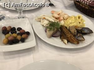 [P09] Ayvalik Balikcisi - aperitivul nostru » foto by Dan&Ema
 - 
<span class="allrVoted glyphicon glyphicon-heart hidden" id="av1022930"></span>
<a class="m-l-10 hidden" id="sv1022930" onclick="voting_Foto_DelVot(,1022930,24491)" role="button">șterge vot <span class="glyphicon glyphicon-remove"></span></a>
<a id="v91022930" class=" c-red"  onclick="voting_Foto_SetVot(1022930)" role="button"><span class="glyphicon glyphicon-heart-empty"></span> <b>LIKE</b> = Votează poza</a> <img class="hidden"  id="f1022930W9" src="/imagini/loader.gif" border="0" /><span class="AjErrMes hidden" id="e1022930ErM"></span>