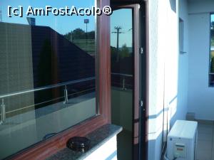 [P08] balcon cu scruliera pentru fumegatori...  » foto by Yolanda
 - 
<span class="allrVoted glyphicon glyphicon-heart hidden" id="av1023901"></span>
<a class="m-l-10 hidden" id="sv1023901" onclick="voting_Foto_DelVot(,1023901,24508)" role="button">șterge vot <span class="glyphicon glyphicon-remove"></span></a>
<a id="v91023901" class=" c-red"  onclick="voting_Foto_SetVot(1023901)" role="button"><span class="glyphicon glyphicon-heart-empty"></span> <b>LIKE</b> = Votează poza</a> <img class="hidden"  id="f1023901W9" src="/imagini/loader.gif" border="0" /><span class="AjErrMes hidden" id="e1023901ErM"></span>