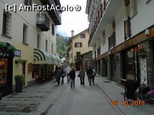 [P16] Via Roma din Courmayeur » foto by Mitica49
 - 
<span class="allrVoted glyphicon glyphicon-heart hidden" id="av1025027"></span>
<a class="m-l-10 hidden" id="sv1025027" onclick="voting_Foto_DelVot(,1025027,24517)" role="button">șterge vot <span class="glyphicon glyphicon-remove"></span></a>
<a id="v91025027" class=" c-red"  onclick="voting_Foto_SetVot(1025027)" role="button"><span class="glyphicon glyphicon-heart-empty"></span> <b>LIKE</b> = Votează poza</a> <img class="hidden"  id="f1025027W9" src="/imagini/loader.gif" border="0" /><span class="AjErrMes hidden" id="e1025027ErM"></span>