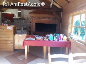 [P25] Bufetul cam sărăcăcios de la MD.  » foto by Aurici
 - 
<span class="allrVoted glyphicon glyphicon-heart hidden" id="av1025844"></span>
<a class="m-l-10 hidden" id="sv1025844" onclick="voting_Foto_DelVot(,1025844,24522)" role="button">șterge vot <span class="glyphicon glyphicon-remove"></span></a>
<a id="v91025844" class=" c-red"  onclick="voting_Foto_SetVot(1025844)" role="button"><span class="glyphicon glyphicon-heart-empty"></span> <b>LIKE</b> = Votează poza</a> <img class="hidden"  id="f1025844W9" src="/imagini/loader.gif" border="0" /><span class="AjErrMes hidden" id="e1025844ErM"></span>