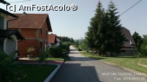 [P06] Strada liniștită, cu case frumoase.  » foto by Aurici
 - 
<span class="allrVoted glyphicon glyphicon-heart hidden" id="av1025804"></span>
<a class="m-l-10 hidden" id="sv1025804" onclick="voting_Foto_DelVot(,1025804,24522)" role="button">șterge vot <span class="glyphicon glyphicon-remove"></span></a>
<a id="v91025804" class=" c-red"  onclick="voting_Foto_SetVot(1025804)" role="button"><span class="glyphicon glyphicon-heart-empty"></span> <b>LIKE</b> = Votează poza</a> <img class="hidden"  id="f1025804W9" src="/imagini/loader.gif" border="0" /><span class="AjErrMes hidden" id="e1025804ErM"></span>