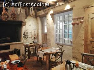 [P10] Restaurant Toille a beurre » foto by dognean
 - 
<span class="allrVoted glyphicon glyphicon-heart hidden" id="av1026925"></span>
<a class="m-l-10 hidden" id="sv1026925" onclick="voting_Foto_DelVot(,1026925,24540)" role="button">șterge vot <span class="glyphicon glyphicon-remove"></span></a>
<a id="v91026925" class=" c-red"  onclick="voting_Foto_SetVot(1026925)" role="button"><span class="glyphicon glyphicon-heart-empty"></span> <b>LIKE</b> = Votează poza</a> <img class="hidden"  id="f1026925W9" src="/imagini/loader.gif" border="0" /><span class="AjErrMes hidden" id="e1026925ErM"></span>