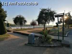 [P07] Parc pe malul Loirei » foto by dognean
 - 
<span class="allrVoted glyphicon glyphicon-heart hidden" id="av1026922"></span>
<a class="m-l-10 hidden" id="sv1026922" onclick="voting_Foto_DelVot(,1026922,24540)" role="button">șterge vot <span class="glyphicon glyphicon-remove"></span></a>
<a id="v91026922" class=" c-red"  onclick="voting_Foto_SetVot(1026922)" role="button"><span class="glyphicon glyphicon-heart-empty"></span> <b>LIKE</b> = Votează poza</a> <img class="hidden"  id="f1026922W9" src="/imagini/loader.gif" border="0" /><span class="AjErrMes hidden" id="e1026922ErM"></span>
