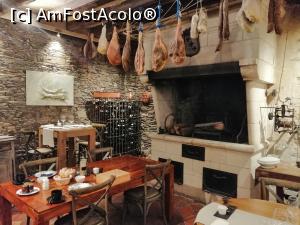 [P08] Restaurant Toille a beurre » foto by dognean
 - 
<span class="allrVoted glyphicon glyphicon-heart hidden" id="av1026923"></span>
<a class="m-l-10 hidden" id="sv1026923" onclick="voting_Foto_DelVot(,1026923,24540)" role="button">șterge vot <span class="glyphicon glyphicon-remove"></span></a>
<a id="v91026923" class=" c-red"  onclick="voting_Foto_SetVot(1026923)" role="button"><span class="glyphicon glyphicon-heart-empty"></span> <b>LIKE</b> = Votează poza</a> <img class="hidden"  id="f1026923W9" src="/imagini/loader.gif" border="0" /><span class="AjErrMes hidden" id="e1026923ErM"></span>