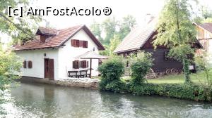 [P26] Restaurantul Petro din Rastoke și împrejurimile.  » foto by Aurici
 - 
<span class="allrVoted glyphicon glyphicon-heart hidden" id="av1027420"></span>
<a class="m-l-10 hidden" id="sv1027420" onclick="voting_Foto_DelVot(,1027420,24542)" role="button">șterge vot <span class="glyphicon glyphicon-remove"></span></a>
<a id="v91027420" class=" c-red"  onclick="voting_Foto_SetVot(1027420)" role="button"><span class="glyphicon glyphicon-heart-empty"></span> <b>LIKE</b> = Votează poza</a> <img class="hidden"  id="f1027420W9" src="/imagini/loader.gif" border="0" /><span class="AjErrMes hidden" id="e1027420ErM"></span>
