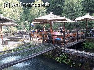 [P09] Restaurantul Petro din Rastoke - terasele suspendate pe râul Slunjčica.  » foto by Aurici
 - 
<span class="allrVoted glyphicon glyphicon-heart hidden" id="av1027403"></span>
<a class="m-l-10 hidden" id="sv1027403" onclick="voting_Foto_DelVot(,1027403,24542)" role="button">șterge vot <span class="glyphicon glyphicon-remove"></span></a>
<a id="v91027403" class=" c-red"  onclick="voting_Foto_SetVot(1027403)" role="button"><span class="glyphicon glyphicon-heart-empty"></span> <b>LIKE</b> = Votează poza</a> <img class="hidden"  id="f1027403W9" src="/imagini/loader.gif" border="0" /><span class="AjErrMes hidden" id="e1027403ErM"></span>