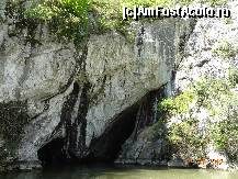 [P16] Intrare in pestera Ponicova - Cazanele Mari - Clisura Dunarii » foto by TaniaT
 - 
<span class="allrVoted glyphicon glyphicon-heart hidden" id="av347215"></span>
<a class="m-l-10 hidden" id="sv347215" onclick="voting_Foto_DelVot(,347215,24544)" role="button">șterge vot <span class="glyphicon glyphicon-remove"></span></a>
<a id="v9347215" class=" c-red"  onclick="voting_Foto_SetVot(347215)" role="button"><span class="glyphicon glyphicon-heart-empty"></span> <b>LIKE</b> = Votează poza</a> <img class="hidden"  id="f347215W9" src="/imagini/loader.gif" border="0" /><span class="AjErrMes hidden" id="e347215ErM"></span>