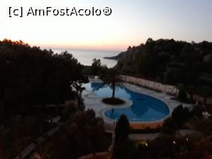 [P06] PISCINA SI MAREA VEDERE DE LA TERASA CAMEREI » foto by costyy †
 - 
<span class="allrVoted glyphicon glyphicon-heart hidden" id="av1033796"></span>
<a class="m-l-10 hidden" id="sv1033796" onclick="voting_Foto_DelVot(,1033796,24588)" role="button">șterge vot <span class="glyphicon glyphicon-remove"></span></a>
<a id="v91033796" class=" c-red"  onclick="voting_Foto_SetVot(1033796)" role="button"><span class="glyphicon glyphicon-heart-empty"></span> <b>LIKE</b> = Votează poza</a> <img class="hidden"  id="f1033796W9" src="/imagini/loader.gif" border="0" /><span class="AjErrMes hidden" id="e1033796ErM"></span>