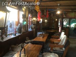 [P08] Pullman City - Aici unii stateau la masa cu o bautura in fata lor in timp ce altii invatau manuirea diferitelor arme.  » foto by mishu
 - 
<span class="allrVoted glyphicon glyphicon-heart hidden" id="av1032802"></span>
<a class="m-l-10 hidden" id="sv1032802" onclick="voting_Foto_DelVot(,1032802,24602)" role="button">șterge vot <span class="glyphicon glyphicon-remove"></span></a>
<a id="v91032802" class=" c-red"  onclick="voting_Foto_SetVot(1032802)" role="button"><span class="glyphicon glyphicon-heart-empty"></span> <b>LIKE</b> = Votează poza</a> <img class="hidden"  id="f1032802W9" src="/imagini/loader.gif" border="0" /><span class="AjErrMes hidden" id="e1032802ErM"></span>