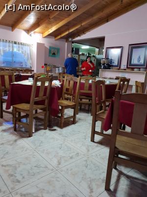 [P12] dimineața la restaurant » foto by robert
 - 
<span class="allrVoted glyphicon glyphicon-heart hidden" id="av1033330"></span>
<a class="m-l-10 hidden" id="sv1033330" onclick="voting_Foto_DelVot(,1033330,24605)" role="button">șterge vot <span class="glyphicon glyphicon-remove"></span></a>
<a id="v91033330" class=" c-red"  onclick="voting_Foto_SetVot(1033330)" role="button"><span class="glyphicon glyphicon-heart-empty"></span> <b>LIKE</b> = Votează poza</a> <img class="hidden"  id="f1033330W9" src="/imagini/loader.gif" border="0" /><span class="AjErrMes hidden" id="e1033330ErM"></span>