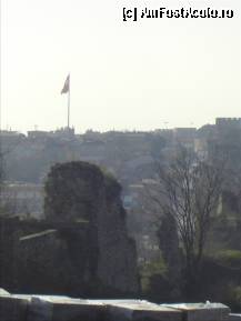 [P31] Atacurile artilerie otomane s-au concentrat asupra acestei zone - a vaii raului Lycus, deoarece aveau avantajul unei pozitii mai inalte si zidurile era slabite de revarsarile raului. » foto by TraianS
 - 
<span class="allrVoted glyphicon glyphicon-heart hidden" id="av329136"></span>
<a class="m-l-10 hidden" id="sv329136" onclick="voting_Foto_DelVot(,329136,24606)" role="button">șterge vot <span class="glyphicon glyphicon-remove"></span></a>
<a id="v9329136" class=" c-red"  onclick="voting_Foto_SetVot(329136)" role="button"><span class="glyphicon glyphicon-heart-empty"></span> <b>LIKE</b> = Votează poza</a> <img class="hidden"  id="f329136W9" src="/imagini/loader.gif" border="0" /><span class="AjErrMes hidden" id="e329136ErM"></span>