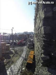 [P32] M-am catarat pe o spartura din zid si am vazut ca in cartierul rau famat de pe langa SuluKule (Turnul Apos), se construieste un nou cartier de vile. Aici Edmondo de Amicis ...se speriase de tiganii din zona. Sulukule. » foto by TraianS
 - 
<span class="allrVoted glyphicon glyphicon-heart hidden" id="av329137"></span>
<a class="m-l-10 hidden" id="sv329137" onclick="voting_Foto_DelVot(,329137,24606)" role="button">șterge vot <span class="glyphicon glyphicon-remove"></span></a>
<a id="v9329137" class=" c-red"  onclick="voting_Foto_SetVot(329137)" role="button"><span class="glyphicon glyphicon-heart-empty"></span> <b>LIKE</b> = Votează poza</a> <img class="hidden"  id="f329137W9" src="/imagini/loader.gif" border="0" /><span class="AjErrMes hidden" id="e329137ErM"></span>