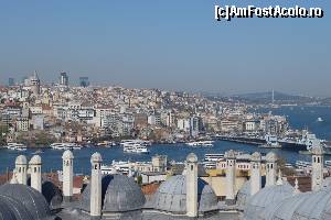 [P05] Podul Galata si Cornul de Aur vazute din gradinile moscheii Suleiman » foto by nickro
 - 
<span class="allrVoted glyphicon glyphicon-heart hidden" id="av643106"></span>
<a class="m-l-10 hidden" id="sv643106" onclick="voting_Foto_DelVot(,643106,24606)" role="button">șterge vot <span class="glyphicon glyphicon-remove"></span></a>
<a id="v9643106" class=" c-red"  onclick="voting_Foto_SetVot(643106)" role="button"><span class="glyphicon glyphicon-heart-empty"></span> <b>LIKE</b> = Votează poza</a> <img class="hidden"  id="f643106W9" src="/imagini/loader.gif" border="0" /><span class="AjErrMes hidden" id="e643106ErM"></span>