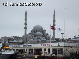 [P02] Moscheea nouă sau Yeni Camii, situată aproape de locul de îmbarcare din Eminönü » foto by irinad
 - 
<span class="allrVoted glyphicon glyphicon-heart hidden" id="av715554"></span>
<a class="m-l-10 hidden" id="sv715554" onclick="voting_Foto_DelVot(,715554,24606)" role="button">șterge vot <span class="glyphicon glyphicon-remove"></span></a>
<a id="v9715554" class=" c-red"  onclick="voting_Foto_SetVot(715554)" role="button"><span class="glyphicon glyphicon-heart-empty"></span> <b>LIKE</b> = Votează poza</a> <img class="hidden"  id="f715554W9" src="/imagini/loader.gif" border="0" /><span class="AjErrMes hidden" id="e715554ErM"></span>