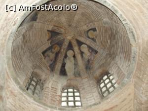 [P34] Din paraclis, se observă stadiul de restaurare în care se află » foto by irinad
 - 
<span class="allrVoted glyphicon glyphicon-heart hidden" id="av715586"></span>
<a class="m-l-10 hidden" id="sv715586" onclick="voting_Foto_DelVot(,715586,24606)" role="button">șterge vot <span class="glyphicon glyphicon-remove"></span></a>
<a id="v9715586" class=" c-red"  onclick="voting_Foto_SetVot(715586)" role="button"><span class="glyphicon glyphicon-heart-empty"></span> <b>LIKE</b> = Votează poza</a> <img class="hidden"  id="f715586W9" src="/imagini/loader.gif" border="0" /><span class="AjErrMes hidden" id="e715586ErM"></span>